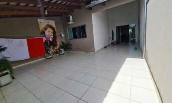 Imagem 4: Casa de 3 quartos no parque das flores, com garagem coberta para 3 carros