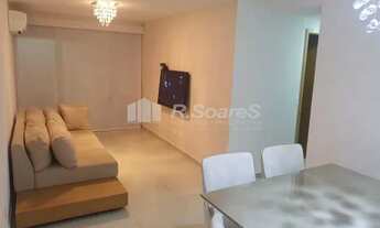 Imagem 7: Apartamento com três quartos sendo um suíte, em Vila Valqueire, Rua Recreio