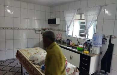 Imagem 4: Vende se uma casa ?