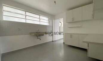 Imagem 2: Reformado com 3 dormitórios com suíte, vaga a 2 Quadras da Av. Paulista