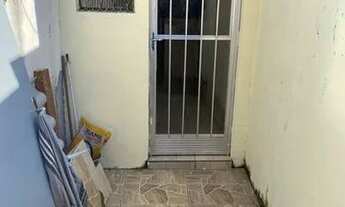 Imagem: Aluga-se Kitnet rua Nestor