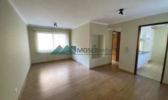Imagem 2: Apartamento com 2 quartos para alugar, 70.00 m2 por R$ 2200.00 - Centro - Curitiba/PR