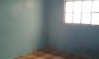 Imagem 3: Casa fundos 3 quartos QNM 5 conjunto E casa 36 tratar