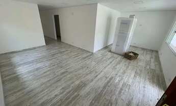 Imagem 6: Casa Terrea no Forte - 3 suites - 6 vagas - Financia!!