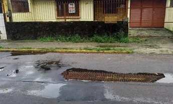 Imagem 2: Casa Alvenaria, venda possui 100 metros quadrados com 3 quartos, 02 bh e garagem