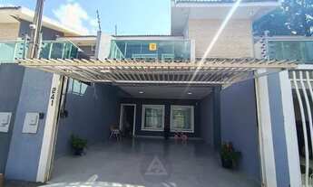 Imagem: Sobrado com móveis planejados à venda