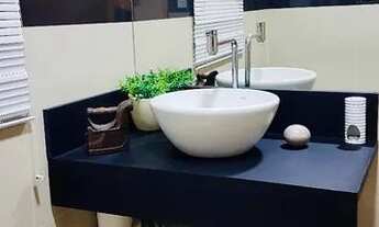 Imagem 7: Casarão luxo no Centro de N. Iguaçu piscina e 4 qts (2 suítes com closet, 1 banheira