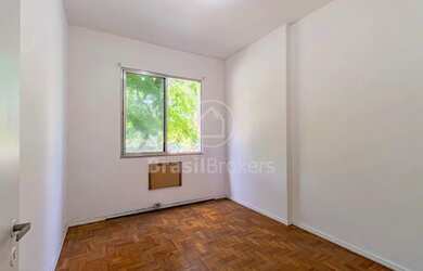 Imagem 3: Apartamento para venda com 64 metros quadrados com 2 quartos em Leblon - Rio de Janeiro