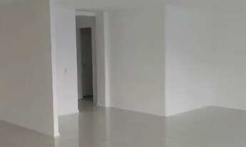 Imagem 7: Apartamento para aluguel possui 310 metros quadrados com 4 quartos