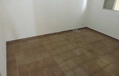 Imagem 2: Casa para aluguel e venda possui 250 metros quadrados com 3 quartos