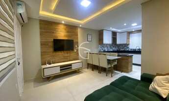 Imagem: Sobrado geminado na divisa do Floresta com