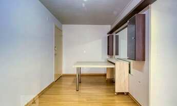 Imagem 3: Apartamento para Aluguel - Cristo Rei , 2 Quartos, 52 m2