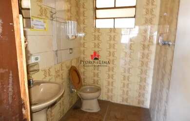 Imagem 6: Prédio Comercial/Residencial, 4 salões e 5 casas em Vila São Francisco-Ponte Rasa