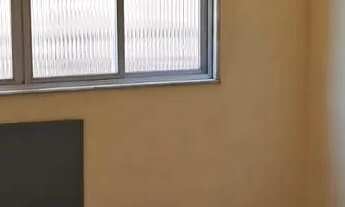 Imagem 6: Apartamento em Vista Alegre, 02 Quartos, Sala etc... Próximo a Pizzaria Oba Oba