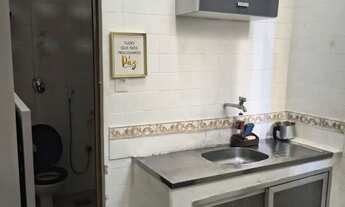 Imagem 3: Dois quartos, Leme, prédio em frente a praia