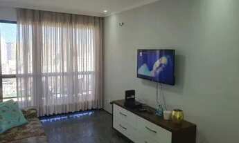 Imagem 2: Apartamento com vista para o mar em prédio com piscina e academia