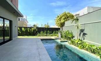 Imagem: Sobrado à venda com 3 suítes no Village