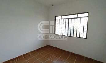 Imagem 7: Casa com 3 quartos e amplo quintal próximo ao Aeroporto