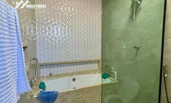 Imagem 4: Casa Duplex de Alto Padrão à Venda na Praia do Morro, Guarapari-ES