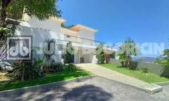 Imagem: Mansão cinematográfica, reformadíssima