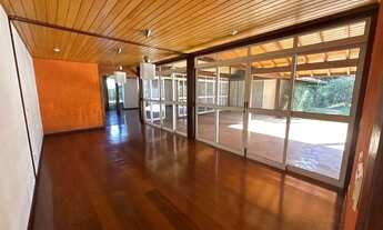 Imagem 2: Casa à venda e para alugar em Santana de Parnaíba, Residencial Onze (Alphaville), com 4 su