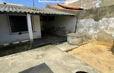 Imagem 13: VENDO CASA ARARUAMA, de frente, 128m com 2 quartos, vaga carro em Parque Mataruna - Araru