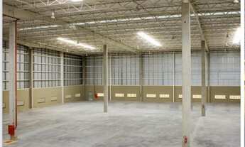 Imagem 2: Galpão/Depósito/Armazém para aluguel tem 5000 metros quadrados em - Extrema - Mg