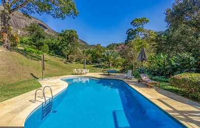 Imagem 2: Casa com 7 quartos em condomínio em Araras, Petrópolis