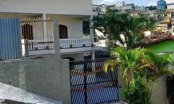 Imagem 2: Casa à venda em Cotia, Jardim Cotia, com 2 quartos, com 318 m²
