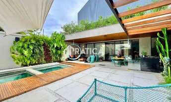 Imagem: Casa Padrão a venda em Rio de Janeiro