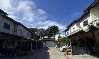 Imagem 3: Alugo Vilage duplex, semimobiliado, nascente, com 3/4 sendo 3 suítes, lavabo, cozinha equi