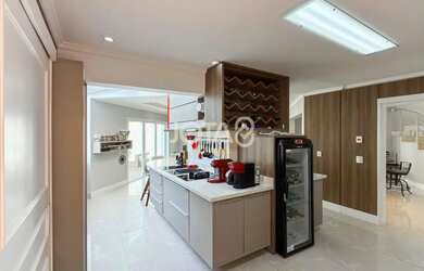 Imagem 8: CASA DE ALTO PADRÃO COM PORTEIRA FECHADA NO SANTA FELICIDADE Casa de alto padrão com porte