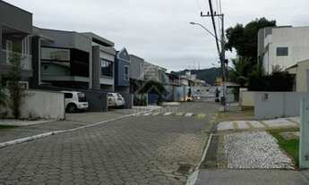 Imagem 7: Ampla casa com alto padrão suíte master com hidro em condomínio fechado no bairro Dom Bosc