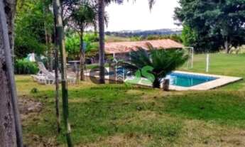 Imagem 2: Chácara com 02 dormitórios, piscina, churrasqueira, poço artesiano e muito verde, 3.000m²