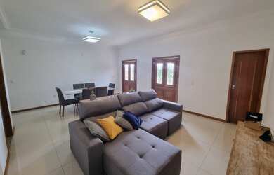 Imagem 4: Maravilhosa casa recém construída próximo à Praia da Bica