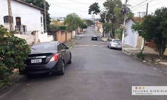 Imagem 2: OTIMA CASA Casa com 4 dormitórios