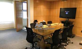 Imagem 3: Maravilhoso escritório, luxuosamente montado