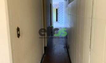 Imagem 4: Casa com 03 dormitórios, quintal amplo e pequeno terraço, 180m² à venda por R$250.000,00