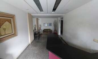 Imagem 5: Apartamento possui 68 m2 com quartos suíte sala com varanda dce e 1 vaga. Andar alto e bel