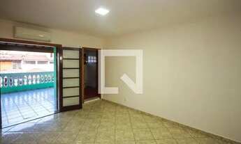 Imagem 7: Casa para Aluguel - Jardim Teresa, 2 Quartos, 180 m2