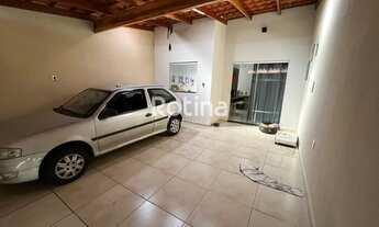 Imagem 2: Casa para aluguel, 2 quartos, 1 suíte, 2 vagas, Jardim Europa - Uberlândia/MG