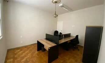 Imagem 3: Casa para aluguel tem 197 metros quadrados com 4 quartos no Colégio Batista - Belo Horizon