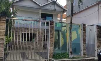 Imagem 2: Casa de condomínio fechado Joaquim Ribeiro com 3 quartos sendo 1 suíte/ c/piscina. Manaus