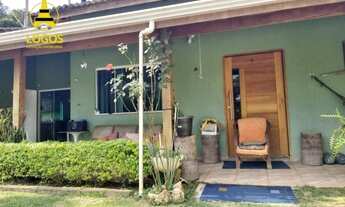 Imagem 3: Casa de condomínio para venda possui 252 metros quadrados com 3 quartos