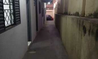 Imagem 3: Aluga kitnets Quarto com aluguel por R$500 /mês