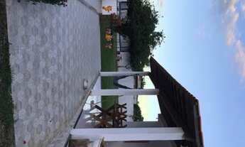 Imagem 6: Casa com piscina churrasqueira