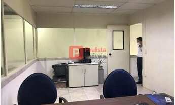 Imagem 6: Galpão para venda e locação com 582m², com divisórias, pé direito duplo 4 banheirosPlanal