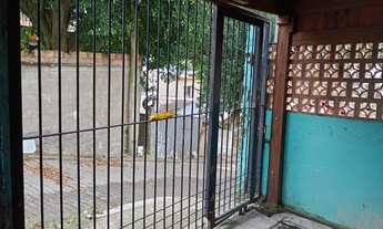 Imagem 2: Casa com 2 piso.. garagem Casa bem espaçosa e aconchegante vendo ou troco no negócio