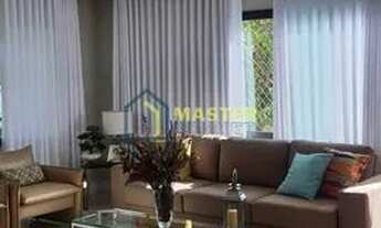 Imagem: Casa linda com vegetacao exuberante à venda