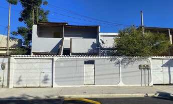 Imagem: Alugo linda casa